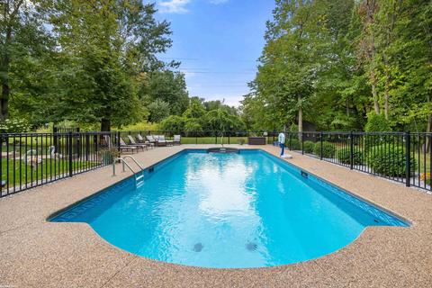 48602 Poplar Dr, Macomb, MI 48044 photo 3