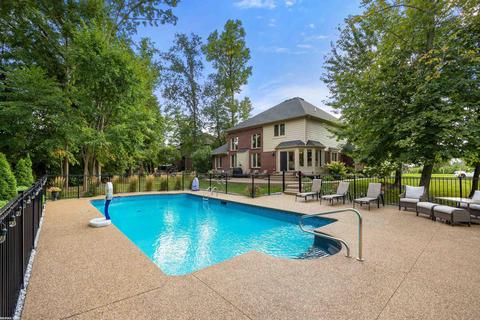 48602 Poplar Dr, Macomb, MI 48044 photo 4