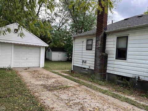 8424 Toepfer, Warren, MI 48089 photo 2