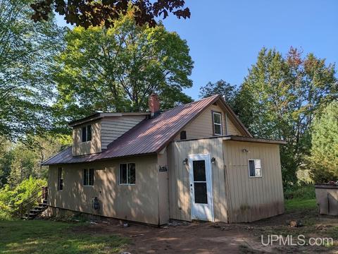 211 Michigan, Ontonagon, MI 49953