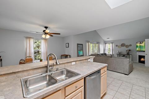 21051 Cooper Dr, Macomb, MI 48044 photo 19