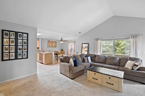 21051 Cooper Dr, Macomb, MI 48044 photo 12