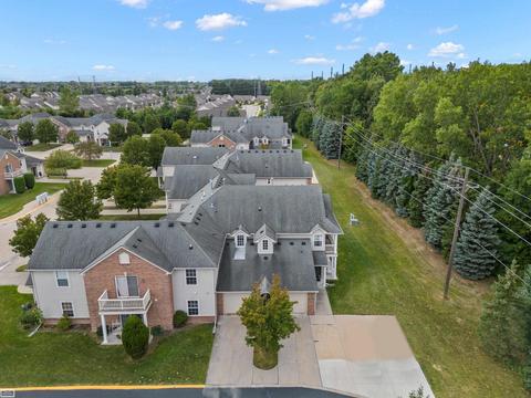 21051 Cooper Dr, Macomb, MI 48044 photo 1