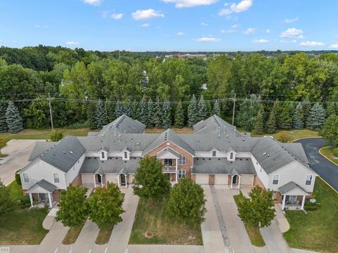 21051 Cooper Dr, Macomb, MI 48044 photo 6