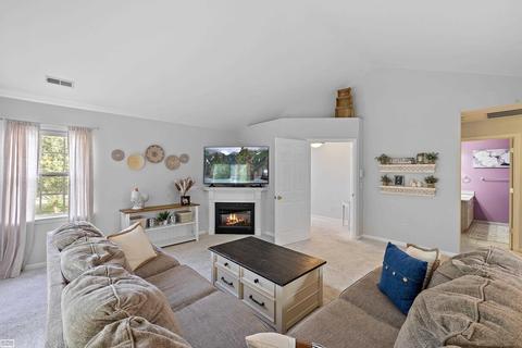 21051 Cooper Dr, Macomb, MI 48044 photo 14
