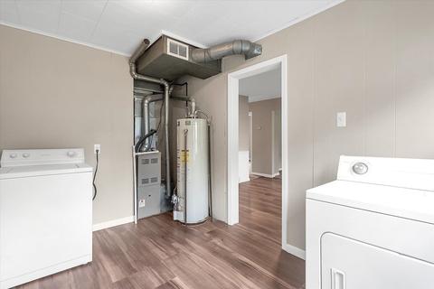 3726 Term, Flint, MI 48506 photo 22