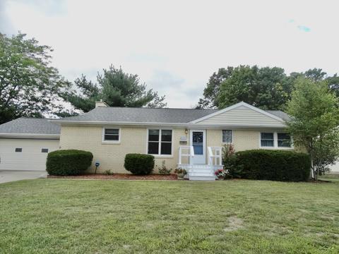 305 Crescent Pl, Flushing, MI 48433 photo 1