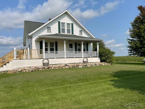 22120 Dice, Merrill, MI 48637 photo 1