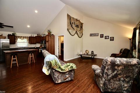 10508 Frances, Flushing, MI 48433 photo 5
