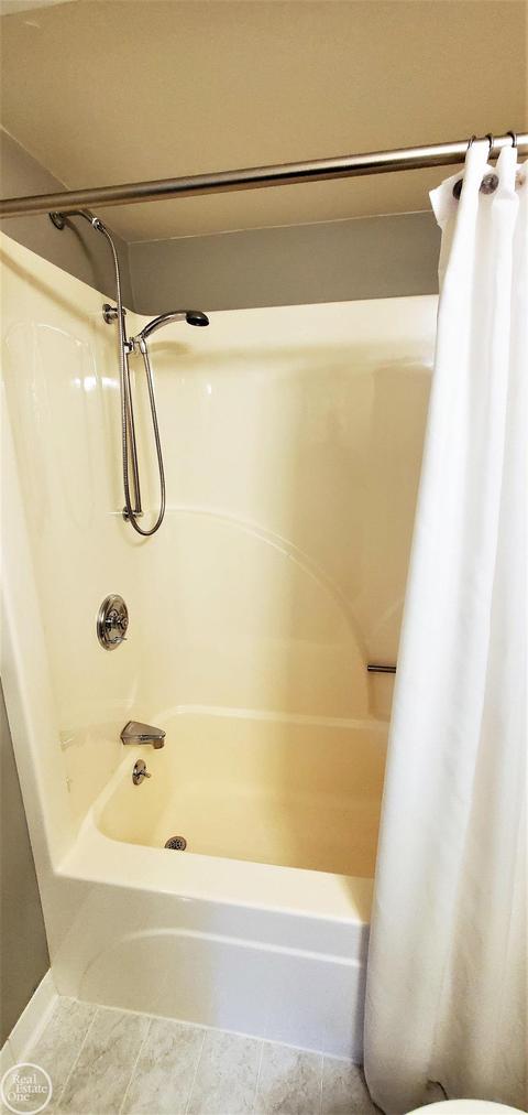 21197 Parkview, Macomb, MI 48044 photo 53