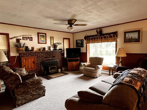 721 Lakeview, Harrison, MI 48625 photo 4