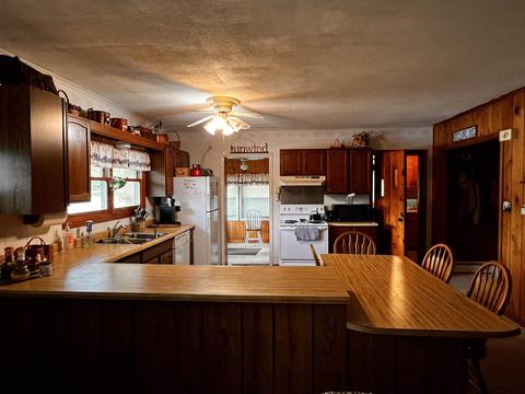 721 Lakeview, Harrison, MI 48625 photo 5
