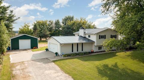 1114 Wetters Rd, Kawkawlin, MI 48631 photo 2