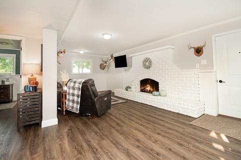 1114 Wetters Rd, Kawkawlin, MI 48631 photo 10