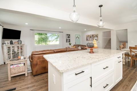 1114 Wetters Rd, Kawkawlin, MI 48631 photo 6