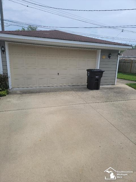 18591 Koester, Riverview, MI 48193 photo 3