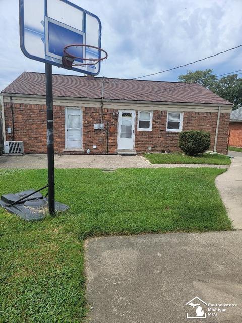18591 Koester, Riverview, MI 48193 photo 2