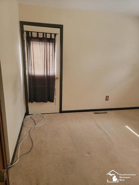18591 Koester, Riverview, MI 48193 photo 12