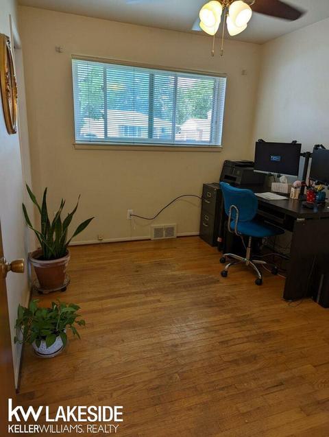 30714 Eiffel, Warren, MI 48088 photo 18