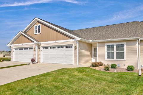 18 Flora Ct, Frankenmuth, MI 48734 photo 2