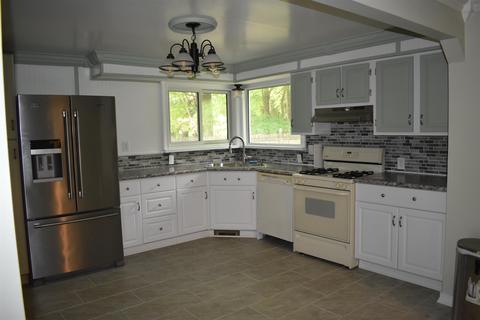 8600 Marsh, Clay, MI 48001 photo 4
