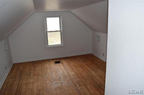 1380 Terrace, Adrian, MI 49221 photo 7