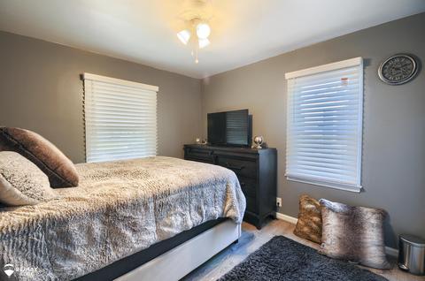 615 Chalmers St, Flint, MI 48503 photo 14