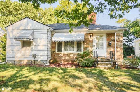 615 Chalmers St, Flint, MI 48503 photo 1