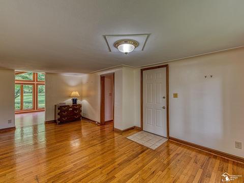 11050 Secor Rd, Temperance, MI 48182 photo 13
