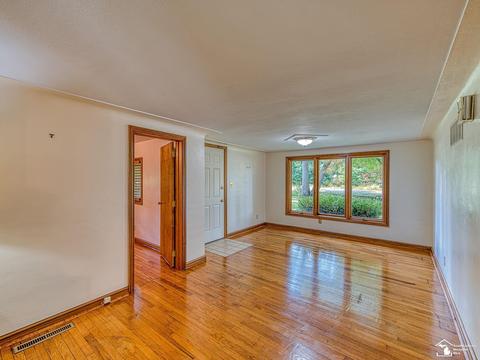 11050 Secor Rd, Temperance, MI 48182 photo 12