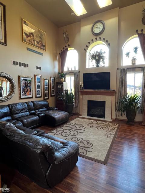 21697 Kendyl Ct, Macomb, MI 48044 photo 3