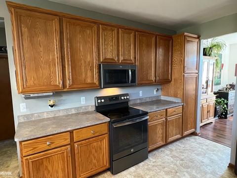 21697 Kendyl Ct, Macomb, MI 48044 photo 8