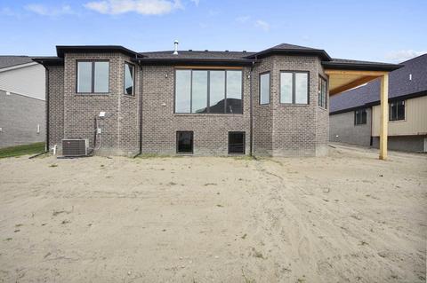 21996 E Majestic Dr, Macomb, MI 48044 photo 27