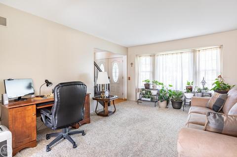 18192 Pine Hl, Macomb, MI 48044 photo 6