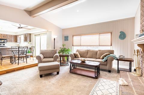 18192 Pine Hl, Macomb, MI 48044 photo 13