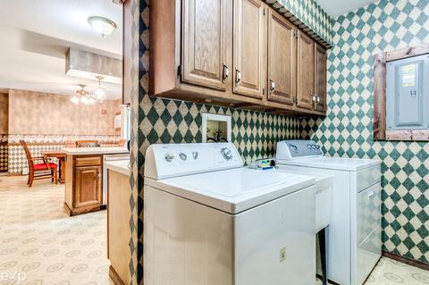 8891 Field, Algonac, MI 48001 photo 32