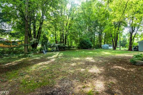 8891 Field, Algonac, MI 48001 photo 12