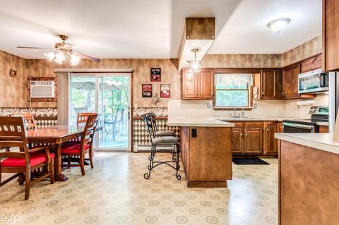 8891 Field, Algonac, MI 48001 photo 21