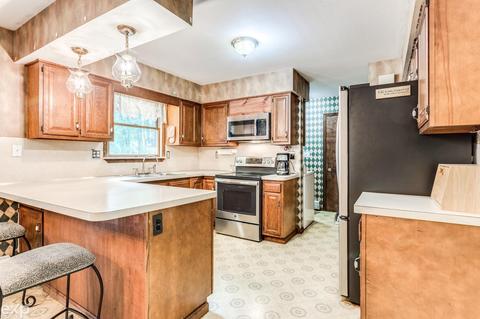 8891 Field, Algonac, MI 48001 photo 25
