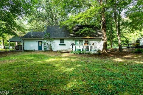 8891 Field, Algonac, MI 48001 photo 9