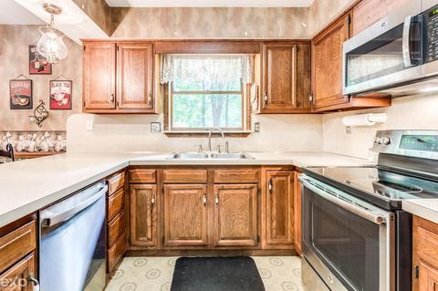 8891 Field, Algonac, MI 48001 photo 27
