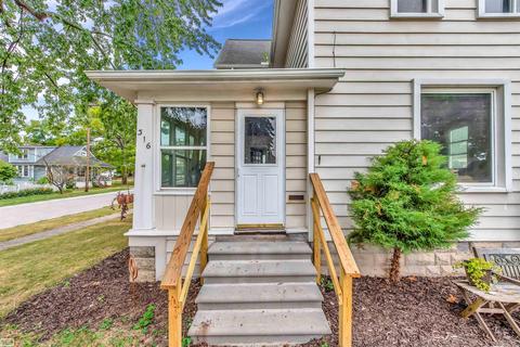 316 S Sixth, Saint Clair, MI 48079 photo 2