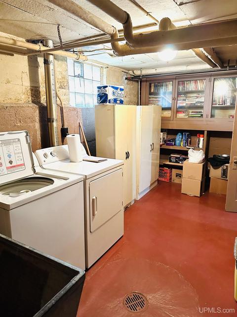516 E High St, Ishpeming, MI 49849 photo 19