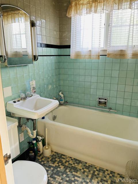 516 E High St, Ishpeming, MI 49849 photo 12