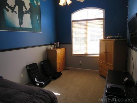 19571 Prince Dr, Macomb, MI 48044 photo 14