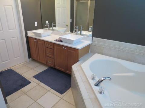 19571 Prince Dr, Macomb, MI 48044 photo 18