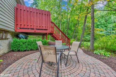 7358 Chipmunk Dr, Clarkston, MI 48346 photo 35