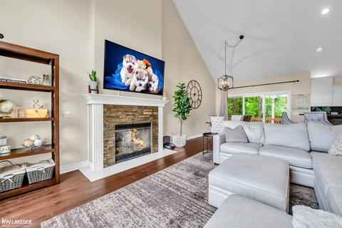 7358 Chipmunk Dr, Clarkston, MI 48346 photo 7