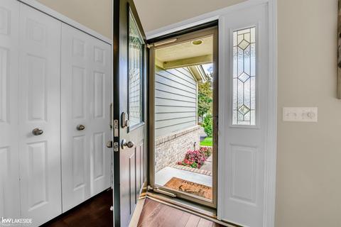 7358 Chipmunk Dr, Clarkston, MI 48346 photo 6