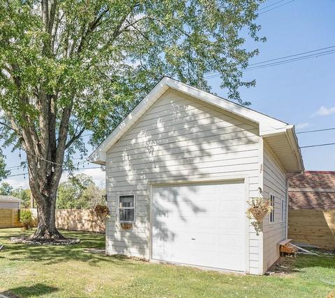 932 Thornapple St, Saint Clair, MI 48079 photo 34